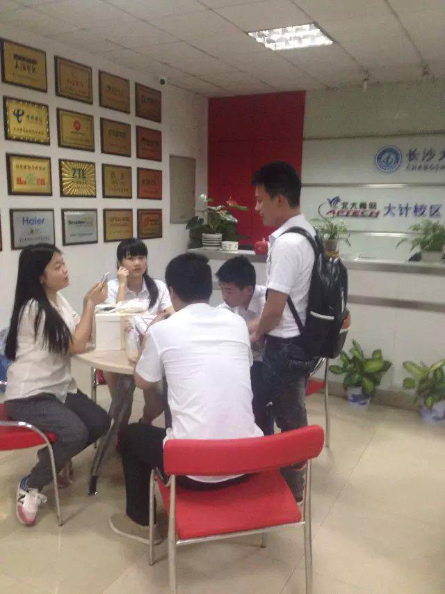 DƬ8.jpg